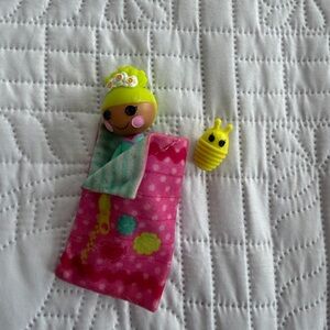 Lalaloopsy Mini Blossom Flowerpot Sleepover Set with Pet & Sleeping Bag